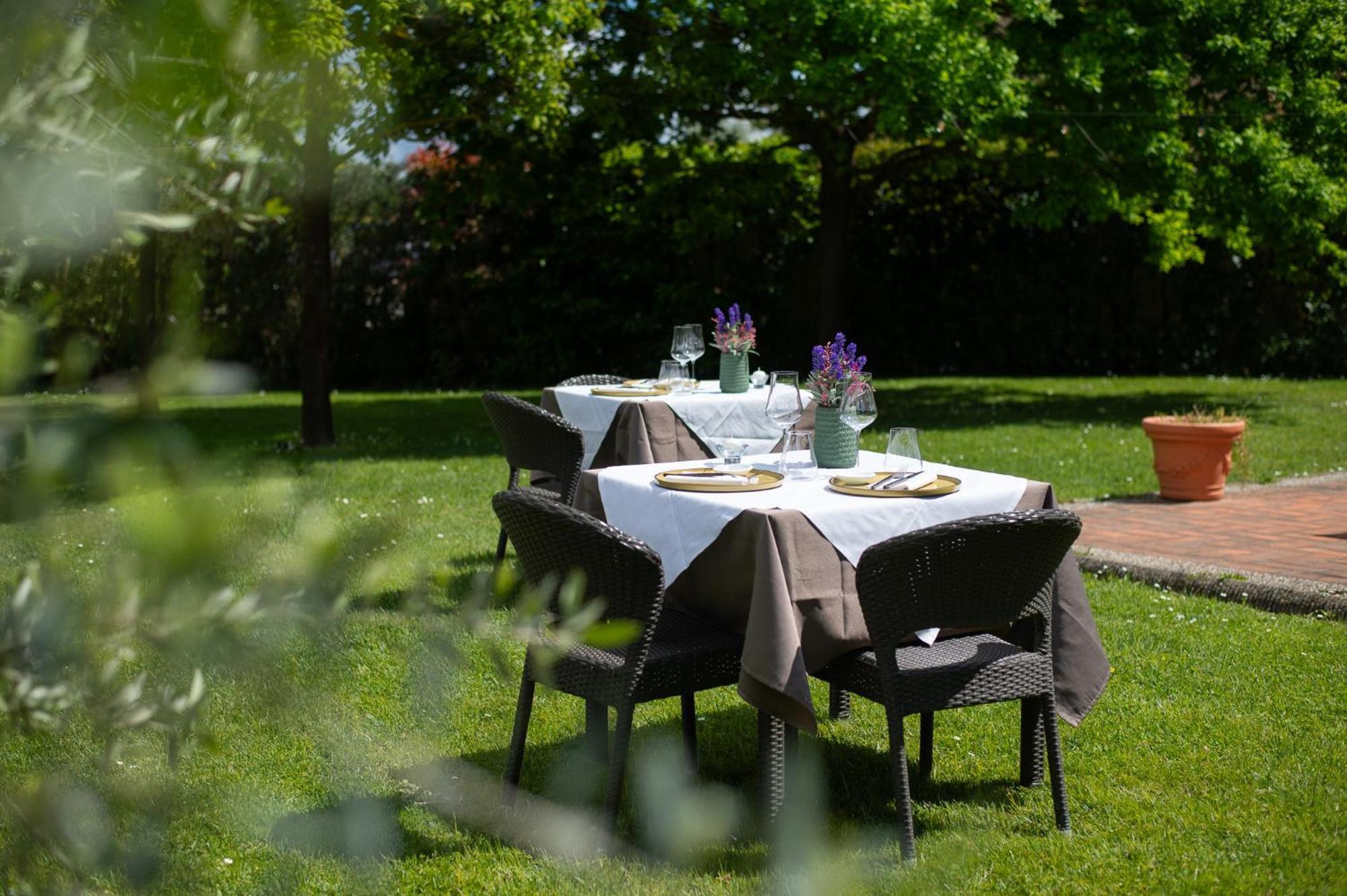 Le Colombaie Country Resort Понсако Екстериор снимка