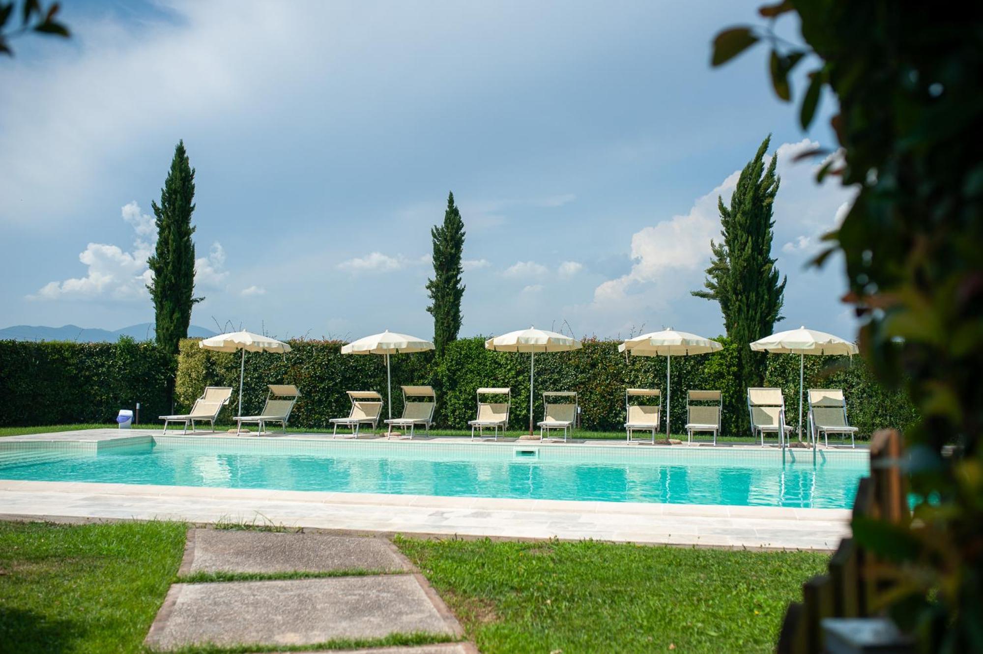 Le Colombaie Country Resort Понсако Екстериор снимка